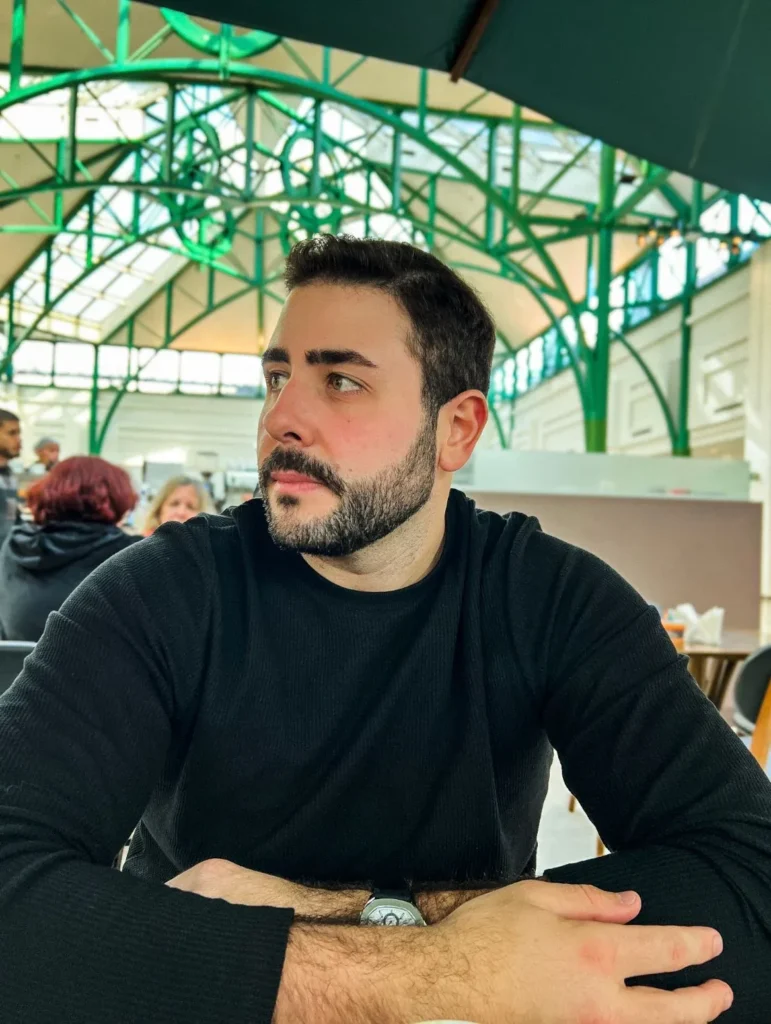 Leonardo Founder Harmonya